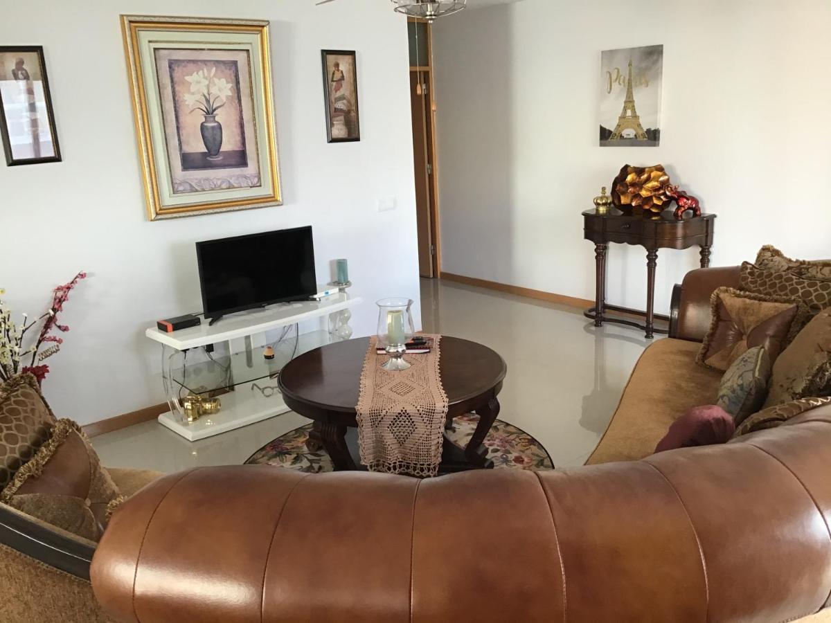 Your Home Away From Home Praia Esterno foto
