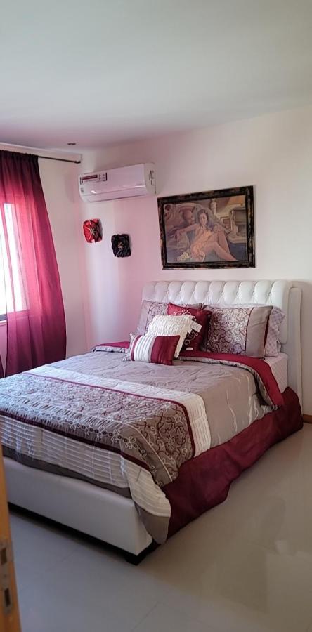 Your Home Away From Home Praia Esterno foto