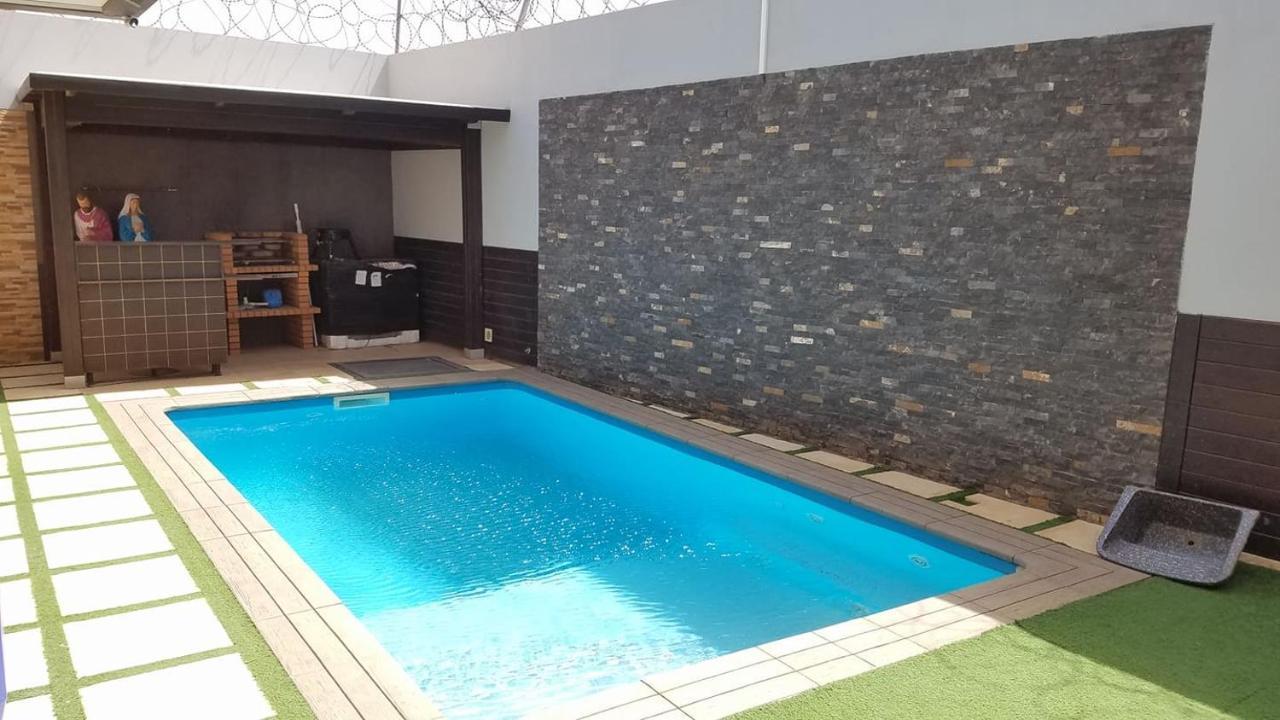 Your Home Away From Home Praia Esterno foto